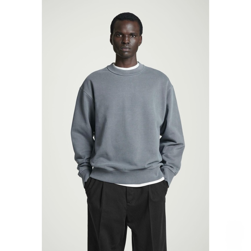 COS RELAXED WASHED-COTTON SWEATSHIRT